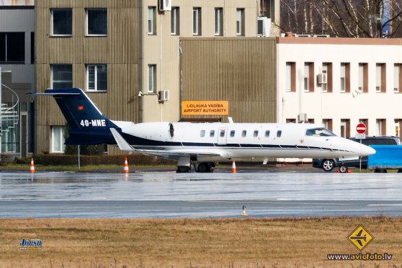 Learjet 45