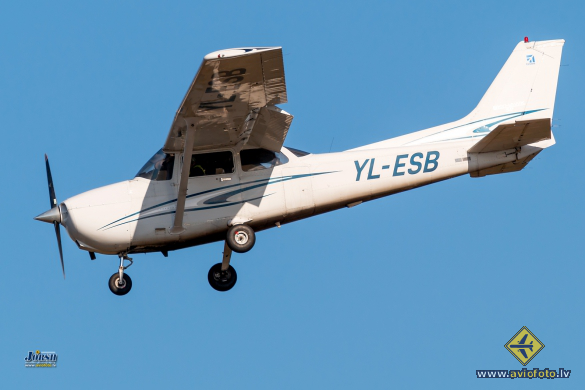 Cessna 172S Skyhawk SP