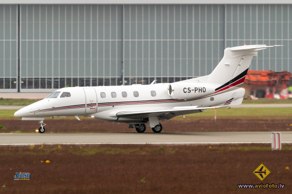 Embraer EMB-505 Phenom 300