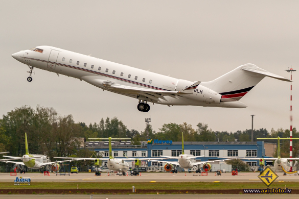 Bombardier Global 6000 (BD-700-1A10)
