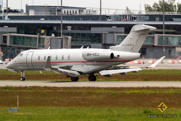 Bombardier Challenger 350 (BD-100-1A10)
