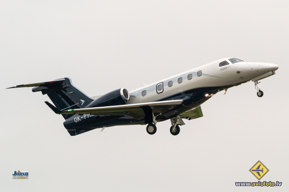 Embraer EMB-505 Phenom 300