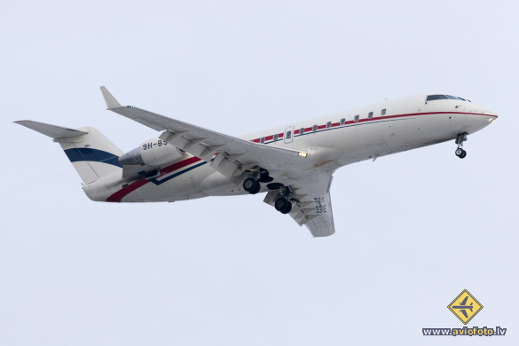 Bombardier Challenger 850 (CRJ-200SE/CL-600-2B19)