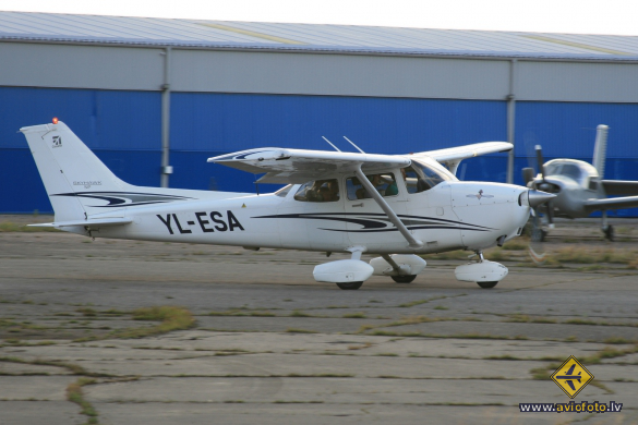 Cessna 172S