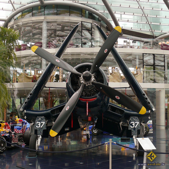 Vought F4U-4 Corsair