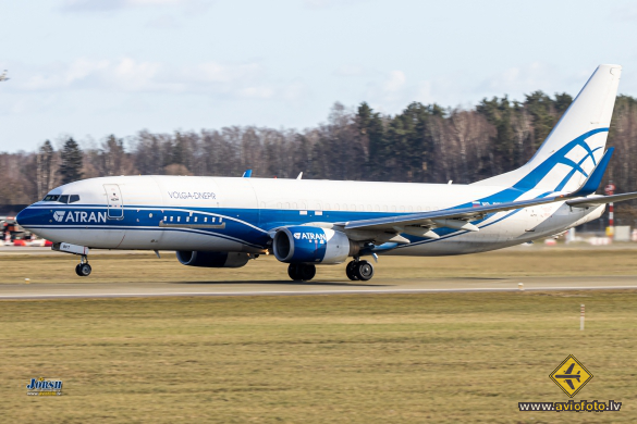 Boeing 737-86N(BCF)