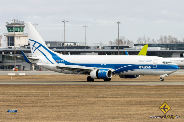 Boeing 737-83N(BCF)