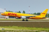 Boeing 757-223(SF)