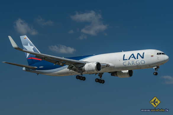 Boeing 767-316F