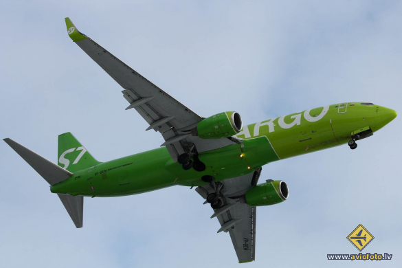 Boeing 737-8AS(BCF)
