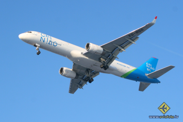 Boeing 757-223(PCF)