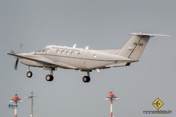 Beech C-12V Huron (B200C)