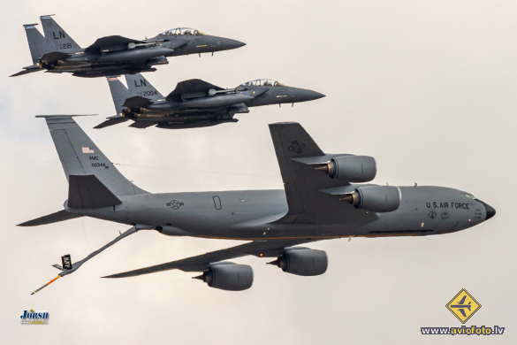 Boeing KC-135T Stratotanker (717-148)