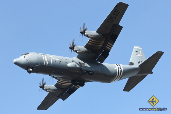 Lockheed Martin C-130J-30 Hercules (L-382)
