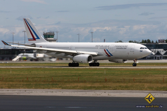 Airbus A330-243