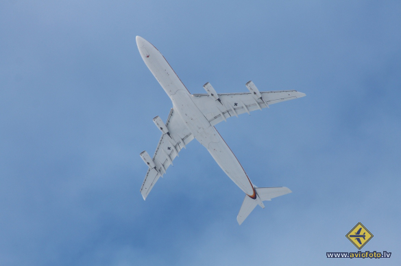 Airbus A340-313X