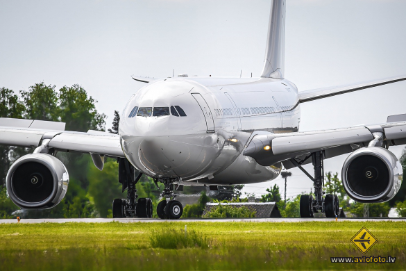 Airbus A330-243