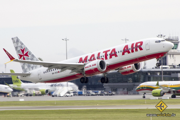 Boeing 737-8 MAX 200