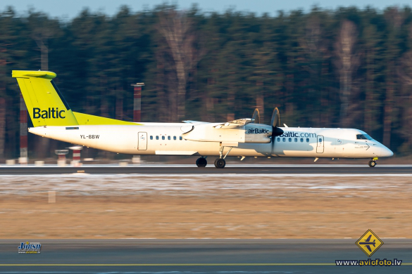 Bombardier DHC-8-402 Q400