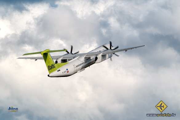 Bombardier DHC-8-402 Q400