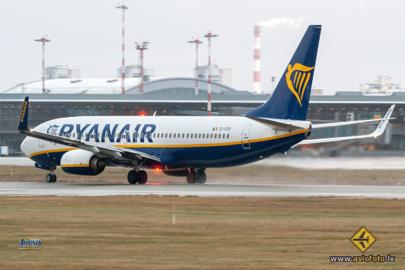 Boeing 737-8AS