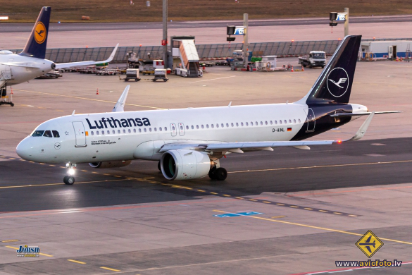 Airbus A320-271N