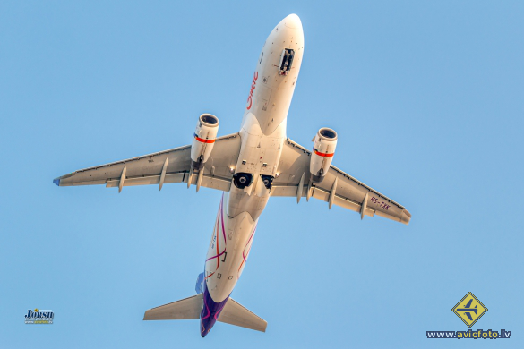 Airbus A320-233