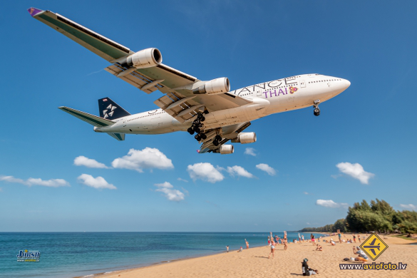 Boeing 747-4D7