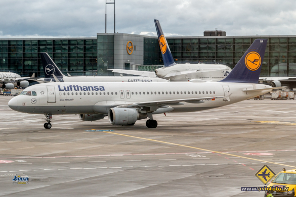 Airbus A320-211