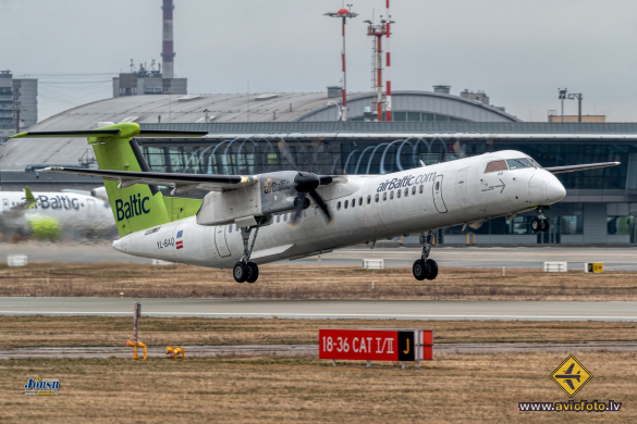Bombardier DHC-8-402 Q400