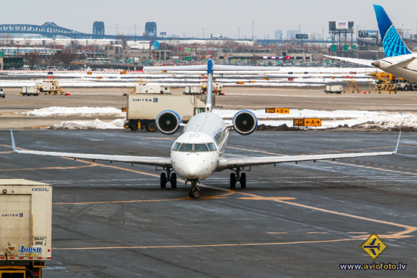 Bombardier CRJ-550 (CL-600-2C10)