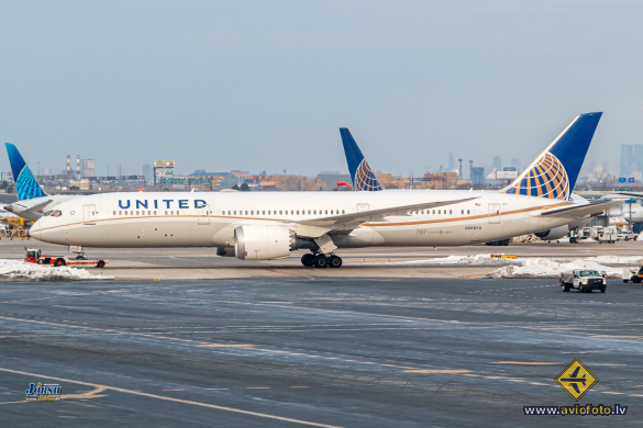 Boeing 787-9 Dreamliner