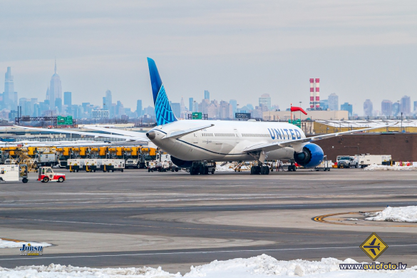 Boeing 787-10 Dreamliner