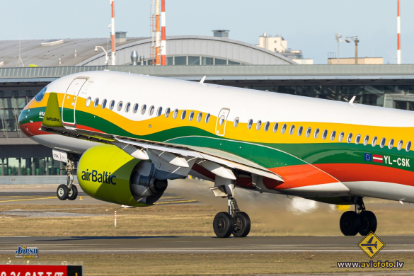 Airbus A220-300