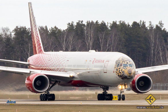 Boeing 777-312