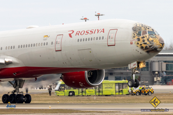 Boeing 777-312