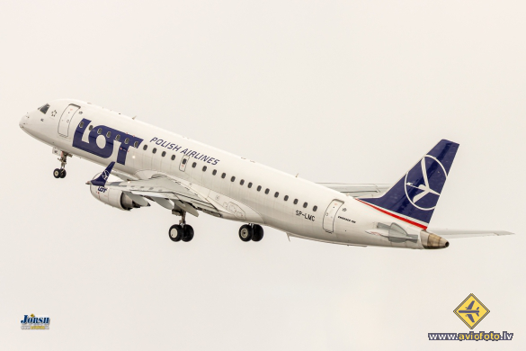 Embraer 190STD (ERJ-190-100STD)