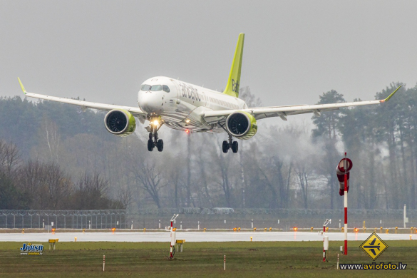 Airbus A220-300
