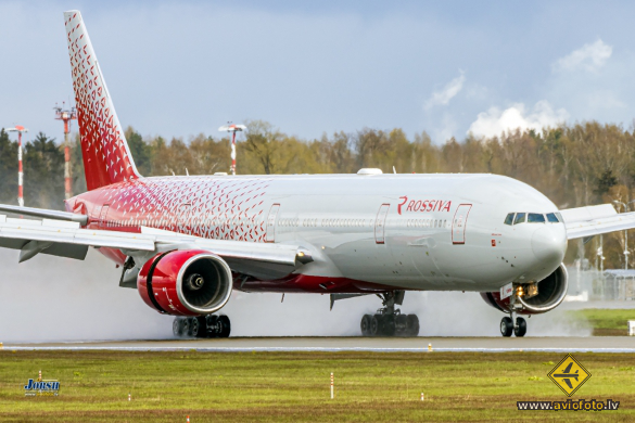 Boeing 777-312