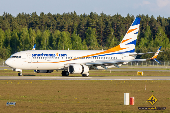 Boeing 737-86N