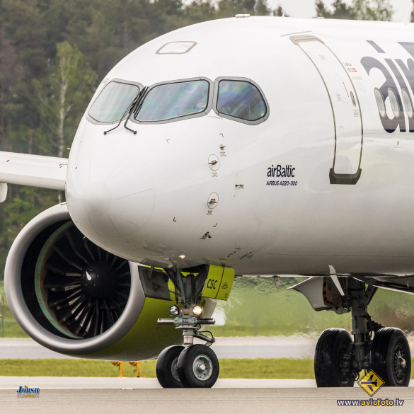 Bombardier CSeries CS300 (BD-500-1A11)