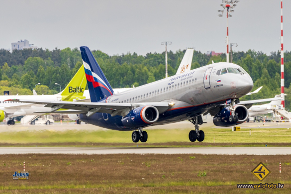 Sukhoi SSJ-100-95B Superjet 100 (RRJ-95B)