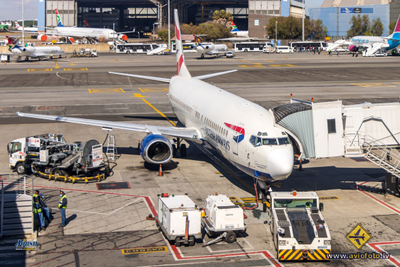 Boeing 737-4S3