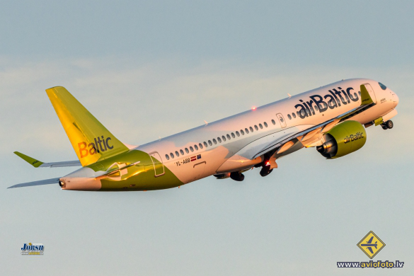 Airbus A220-300