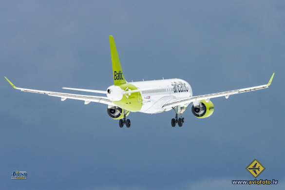 Airbus A220-300