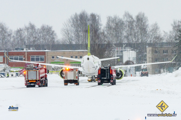 Bombardier CSeries CS300 (BD-500-1A11)