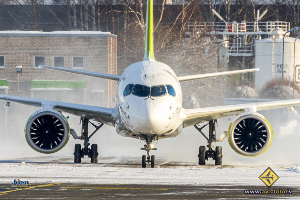 Bombardier CSeries CS300 (BD-500-1A11)