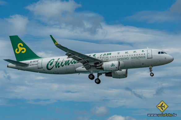 Airbus A320-214