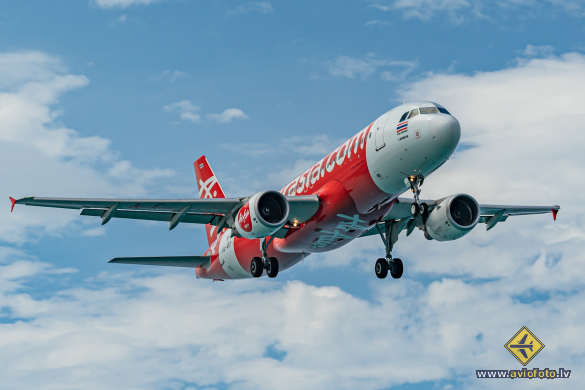 Airbus A320-214
