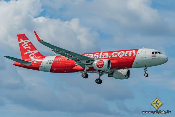Airbus A320-216
